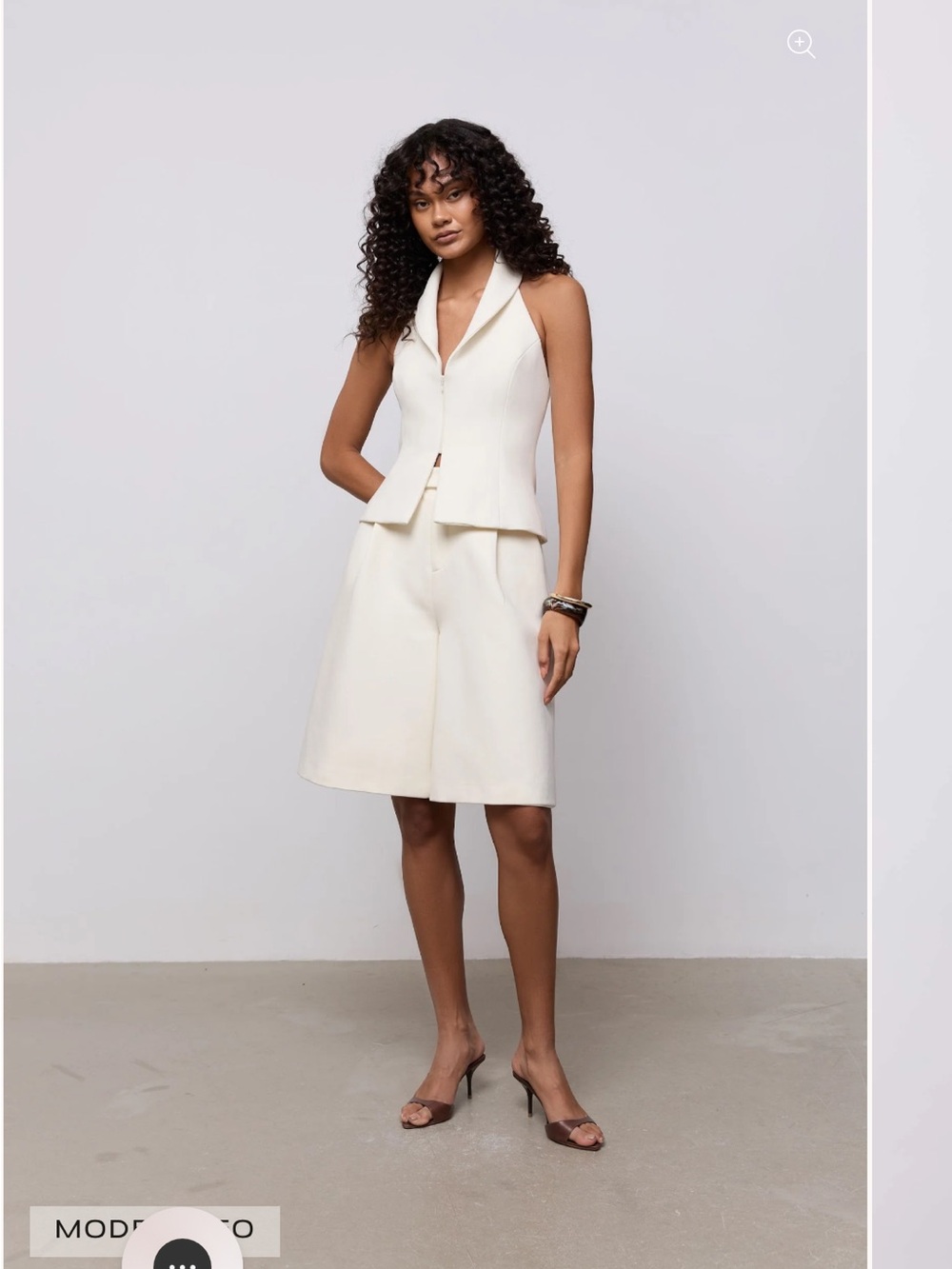 Cream Bermuda shorts